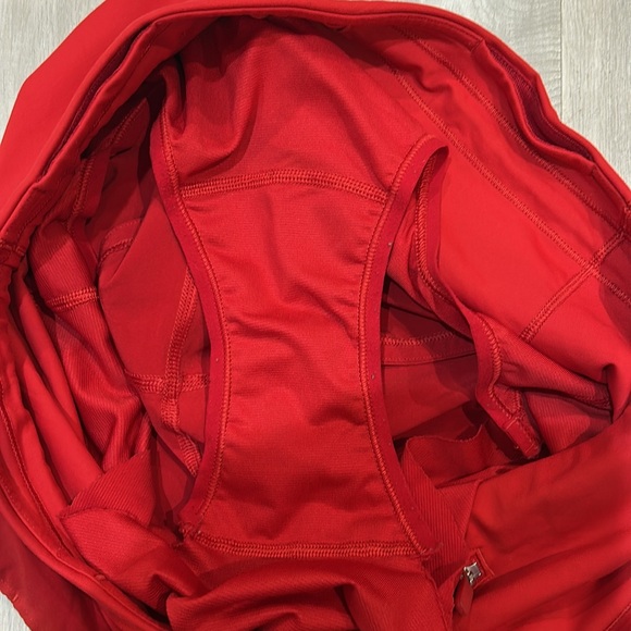 Lululemon Speed Up Shorts - Picture 4 of 4